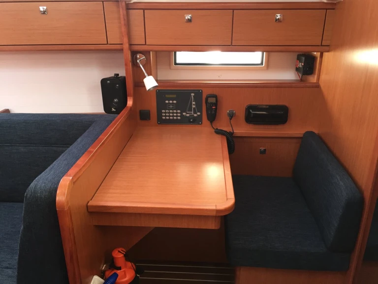 Bavaria Cruiser 41 jednotlivci a charterové společnosti v Kos