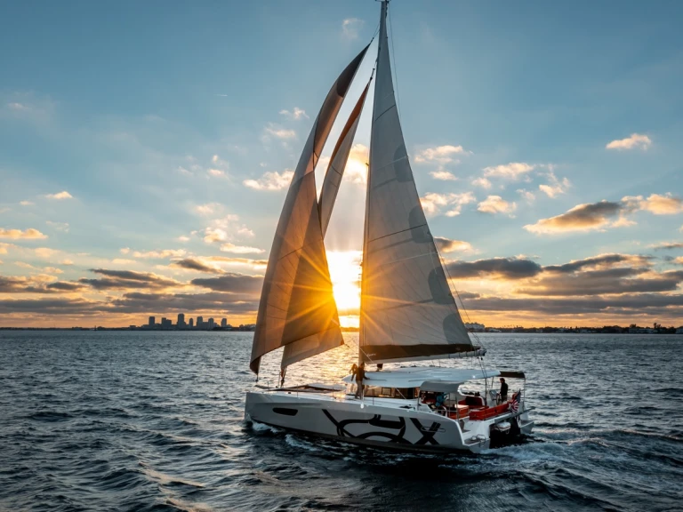 Pronájem lodi Excess Excess 14 v Otranto na Samboatu