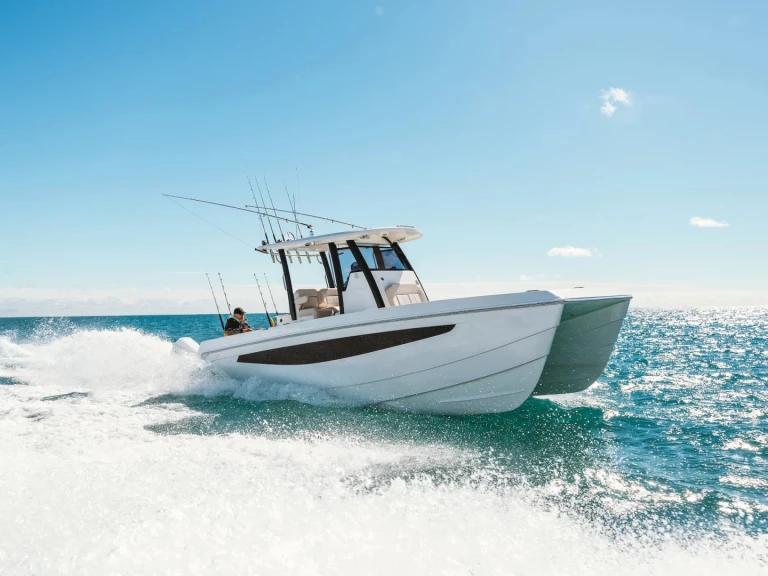 Pronajmout si Aquila Aquila 28 v Cagliari