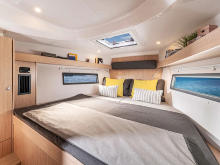 Pronajmout si Bavaria Bavaria 38 C v Livorno