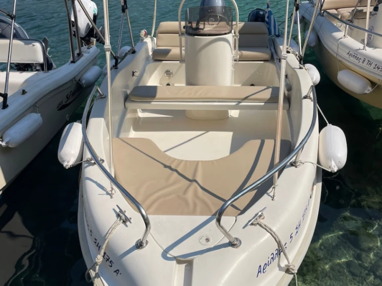 Pronájem lodi Aríllas lákavé ceny Nireus 465