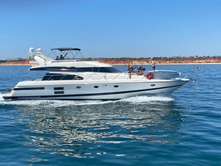 Pronajmout si others Sunseeker Manhattan 64 v Vilamoura