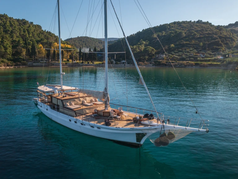 Pronájem Plachetnice  s licencí