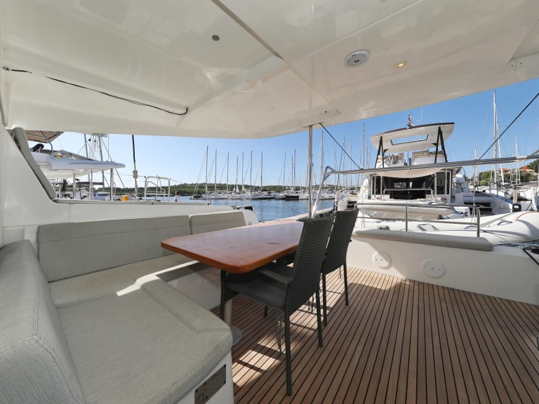 Pronájem lodi Lagoon Lagoon 42 v Sukošan na Samboatu