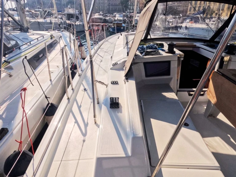 Dufour Dufour 44 jednotlivci a charterové společnosti v Palermo