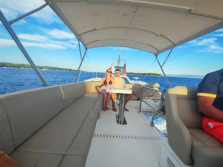Pronájem lodi Galeon Galeon 420 Fly v Mandelieu-la-Napoule na Samboatu