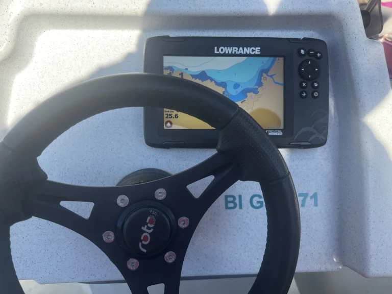 Pronájem Motorová loď ROTO s licencí