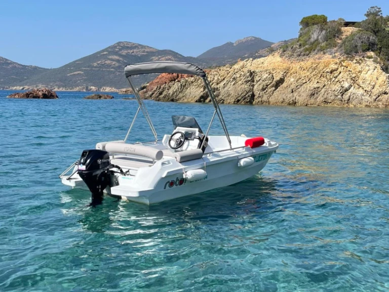 Pronájem jachty v Galéria -ROTO Roto na Samboatu