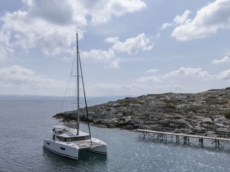 Pronájem Katamarán Fountaine Pajot s licencí