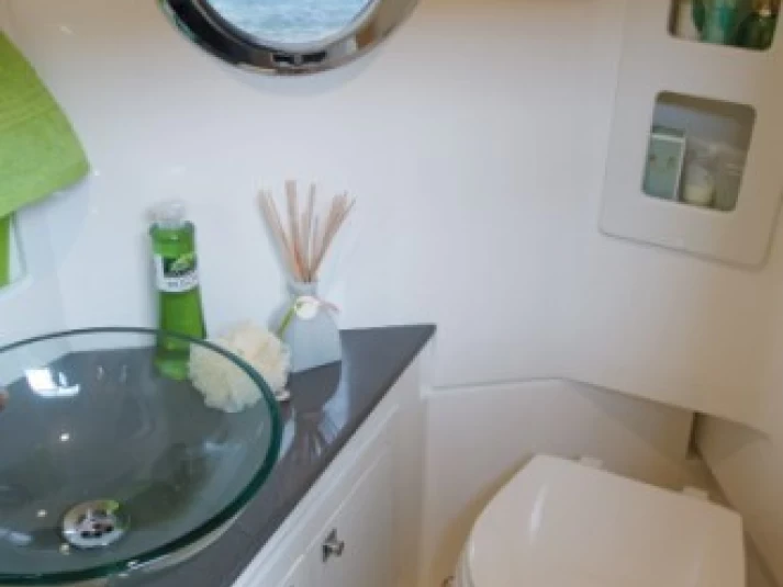 Polotuhá loď k pronájmu v Trapani za nejlepší cenu