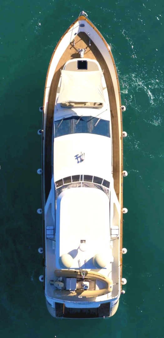 Pronajmout si Versilcraft Falcon80 v Amalfi Coast