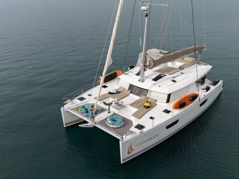 Pronajmout Katamarán se skipperem či ne Fountaine Pajot v Trogir