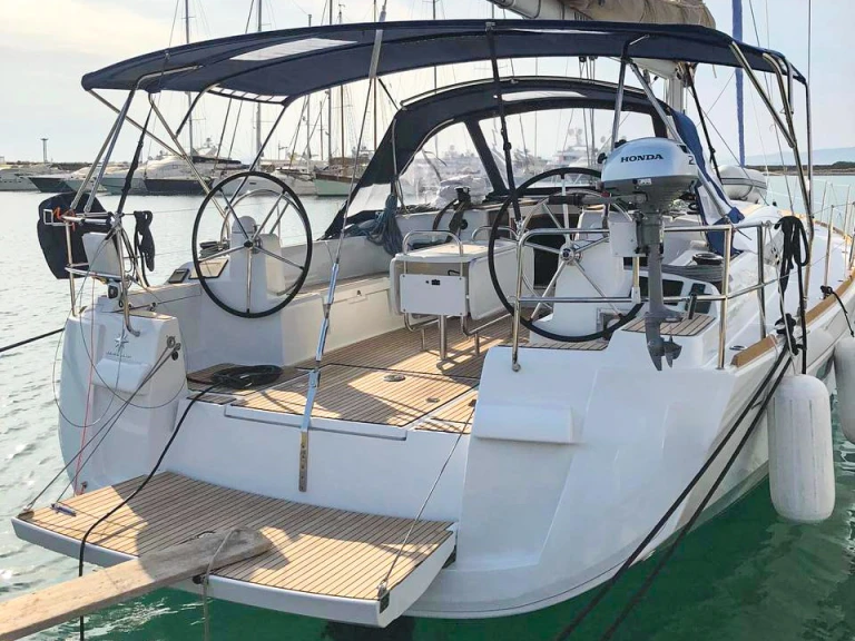 Pronájem lodi Jeanneau Sun Odyssey 519 v Paleros na Samboatu