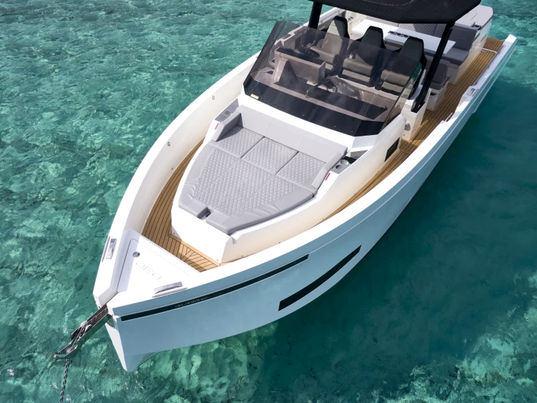 Pronajmout Motorová loď se skipperem či ne De Antonio v Ibiza Town