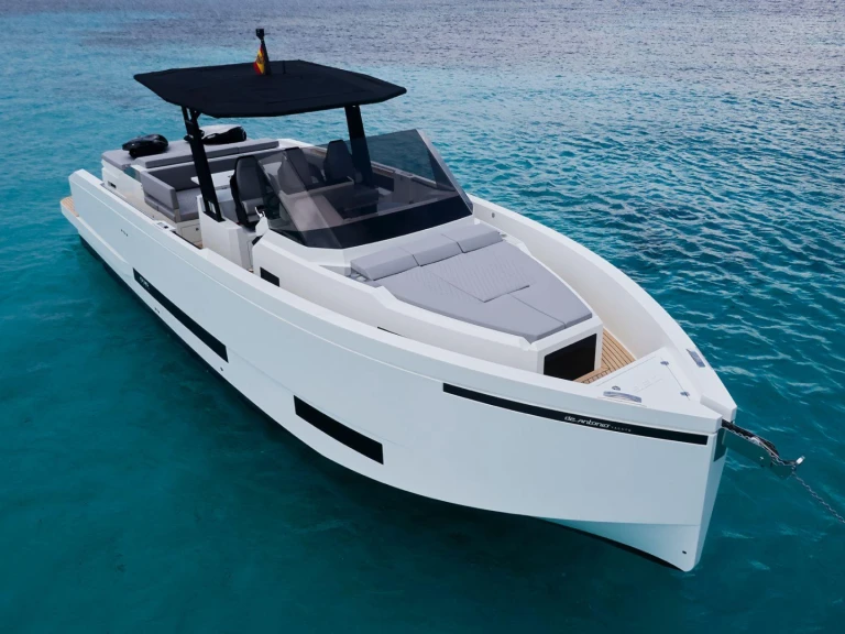 Pronajmout si De Antonio 36 v Ibiza Town