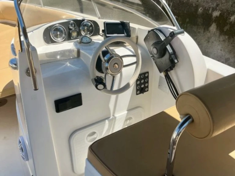 Pronájem lodi Cantiere Nautico Trimarchi AS MARINE 590  v Carnon-Plage na Samboatu