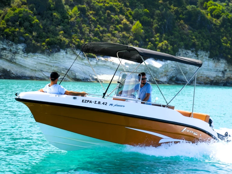 Pronájem Motorová loď v Psaroú -Nireus Ω53