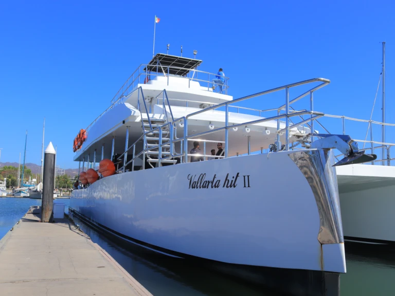 Katamarán k pronájmu v Puerto Vallarta za nejlepší cenu