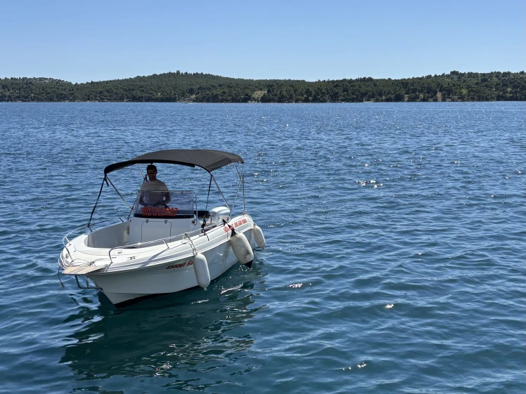 Pronájem Motorová loď Atlantic s licencí