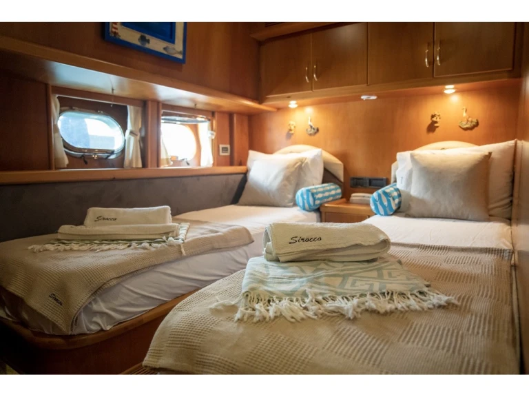 Pronájem lodi Fethiye lákavé ceny Motoryacht SIROCCO