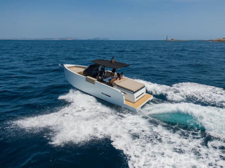 Pronájem lodi Španělsko lákavé ceny D28 "Loki"