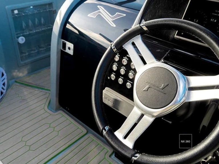 Pronájem Motorová loď NX Boats s licencí