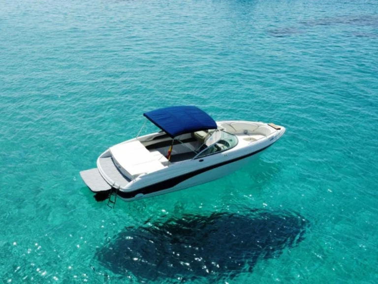 Pronajmout si Chaparral 216 ssi v Sant Antoni de Portmany