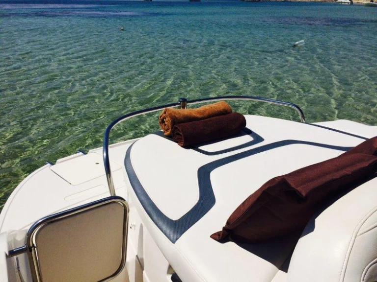 Pronájem lodi Monterey Monterey 278 v Ibiza Town na Samboatu