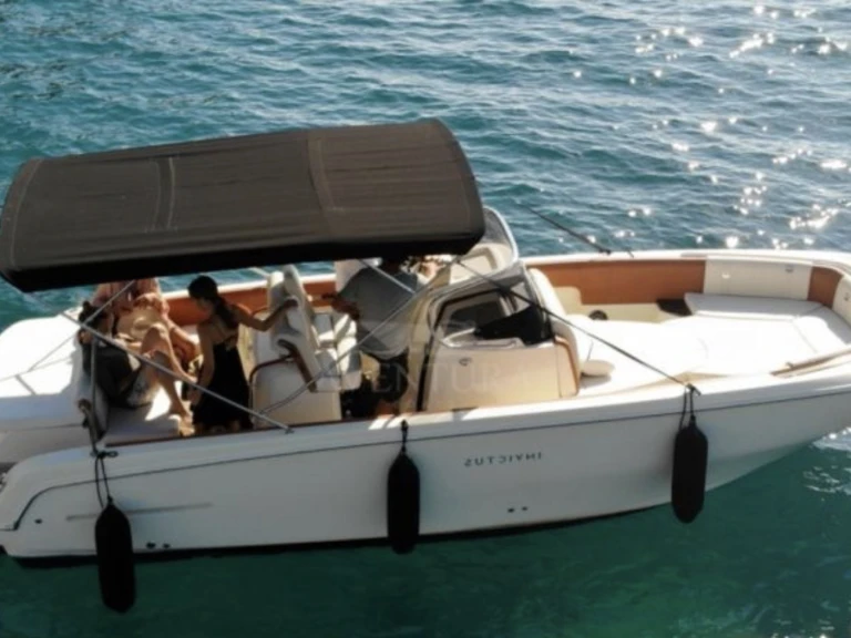 Pronajmout Motorová loď se skipperem či ne Invictus  v Palma de Mallorca