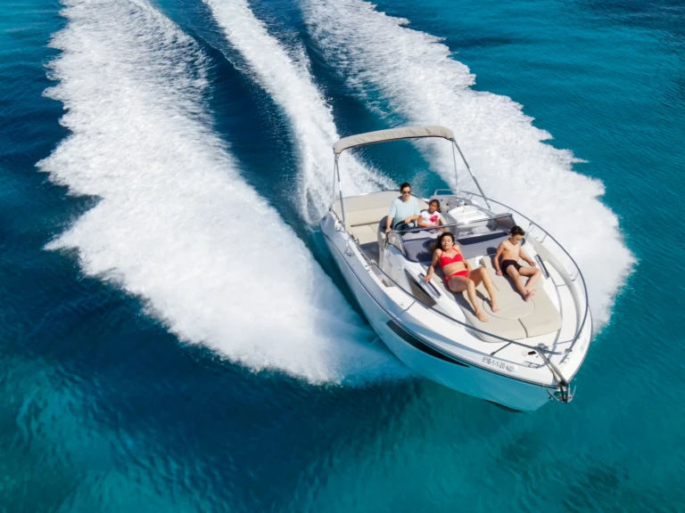 Pronájem lodi Cranchi Endurance 30 v Marina Botafoch na Samboatu