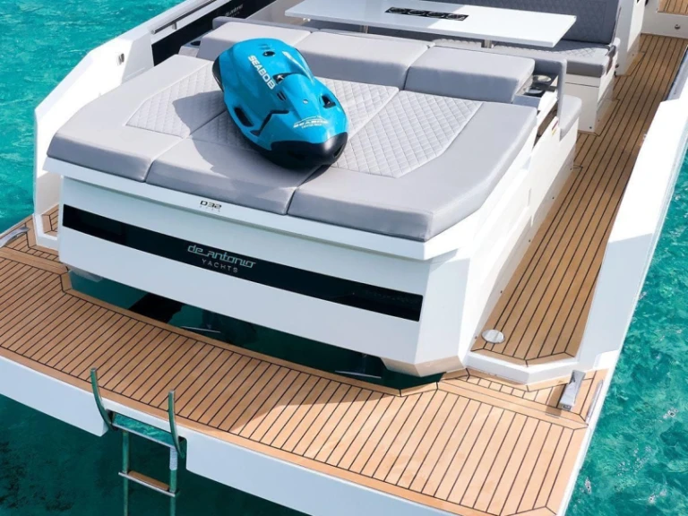 Pronájem Motorová loď v Marina Botafoch -De Antonio D32
