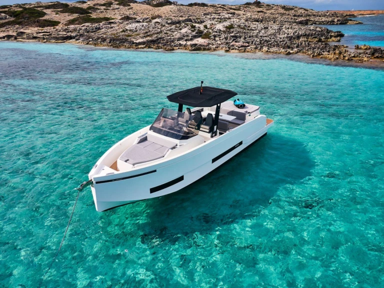 Pronájem lodi Marina Botafoch lákavé ceny d36