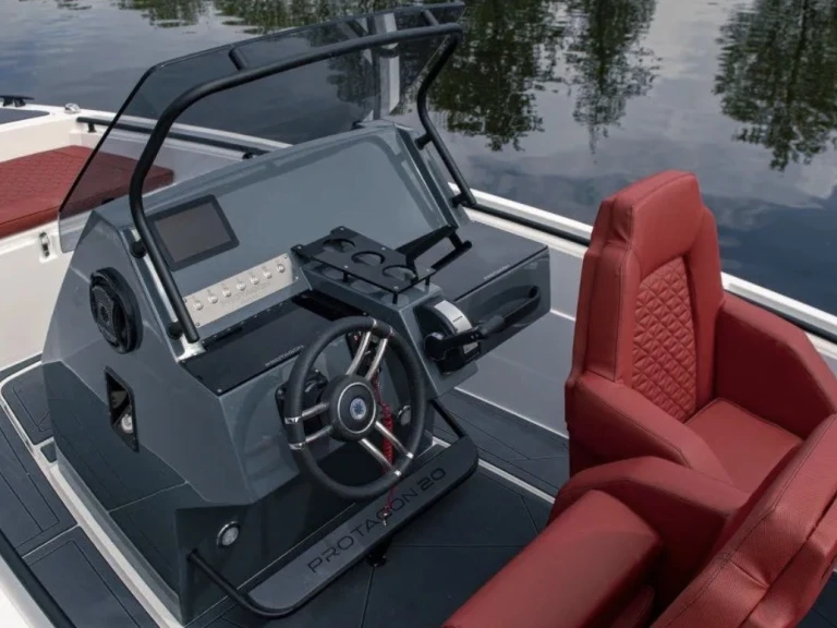 Pronajmout Motorová loď se skipperem či ne Protagon v Konstanz, Universitätsstadt