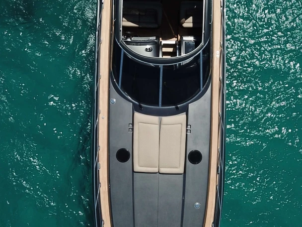 Pronajmout Jachta se skipperem či ne Sunseeker v Piraeus