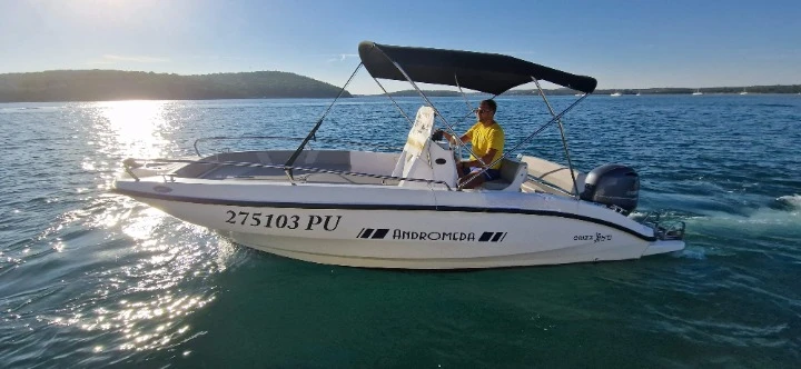 Pronájem Motorová loď v Medulin -Orizzonti Andromeda Orizzonti 640 Open