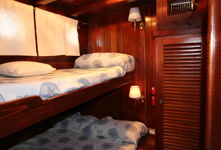 Pronajmout si Sun Coast Marine gulet v Messina