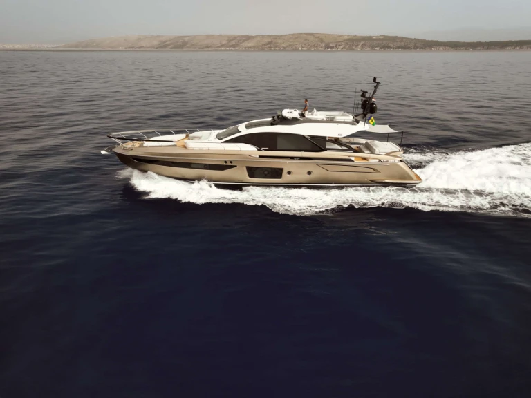 Pronájem lodi Azimut MYNE v Donji Seget na Samboatu