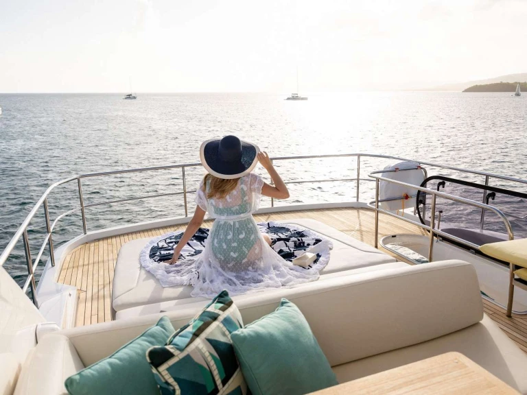 Pronájem jachty v Saint Raphael -Princess, UK SORANA II na Samboatu