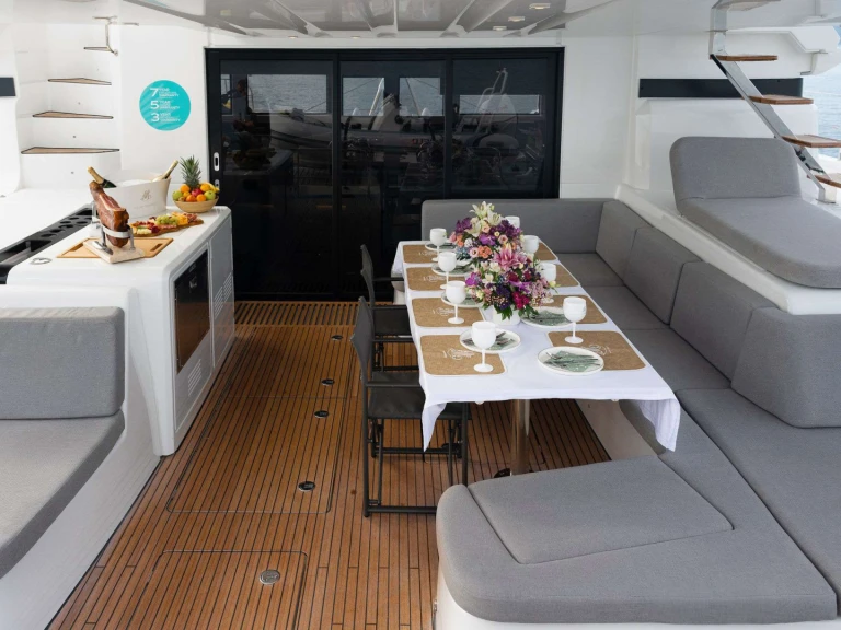 Pronájem lodi Lagoon LADY M v Trogir na Samboatu