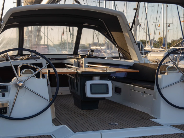 Pronájem lodi Bénéteau Oceanis 48 v Kavála na Samboatu