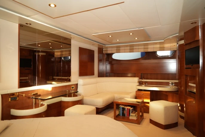 Pronajmout si Bayliner Alfamarine 78 HT v Cefalù