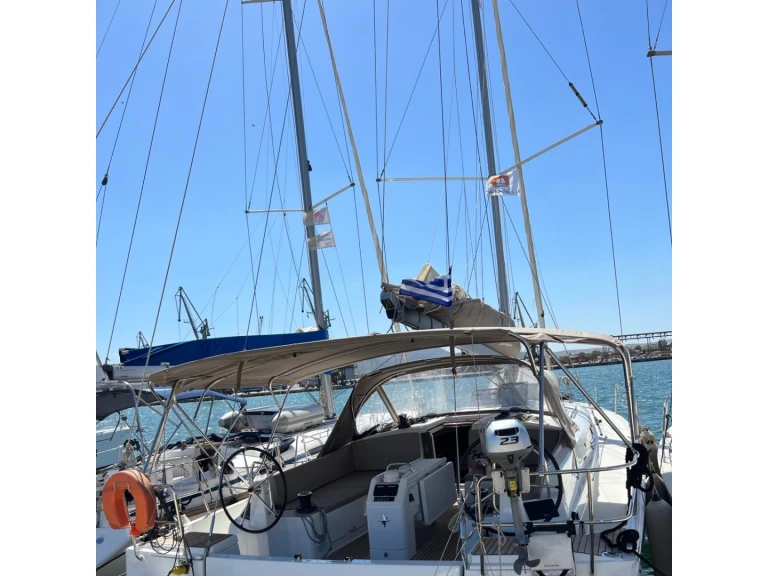 Pronajmout si Jeanneau Sun Odyssey 490 v Volos