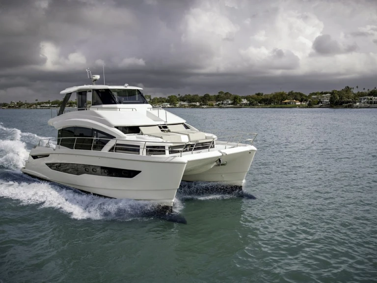 Pronajmout si Aquila Aquila 54 v Split