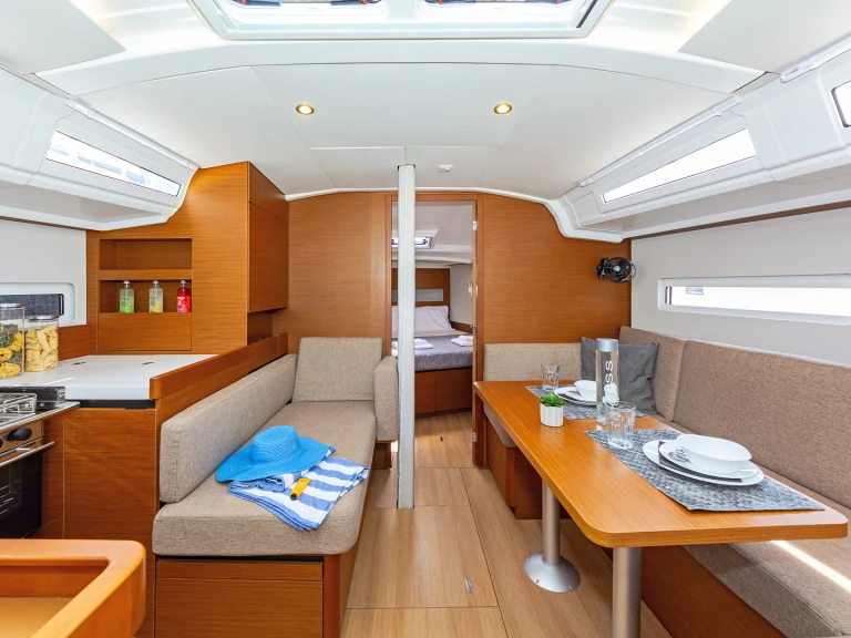 Pronájem Plachetnice v Alimos -Jeanneau Sun Odyssey 410