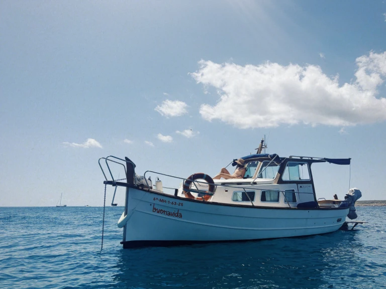 Pronajmout si Llaut Llevant 40 v Mahon Port