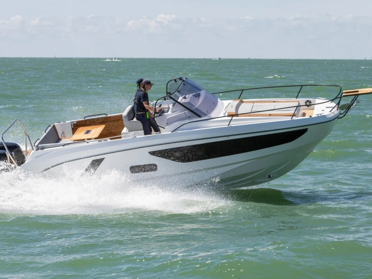 Pronajmout si Bénéteau Flyer 9 Sundeck Elegance v Mahon