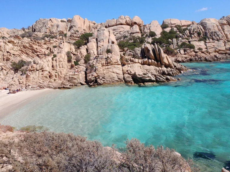 Pronájem lodi Capelli Capelli 600 v Porto Rotondo na Samboatu