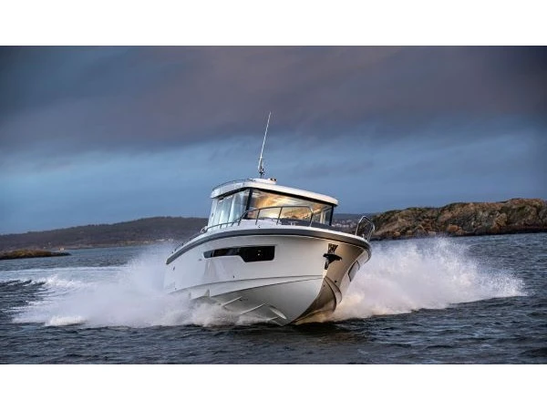 Pronájem Motorová loď Nimbus s licencí