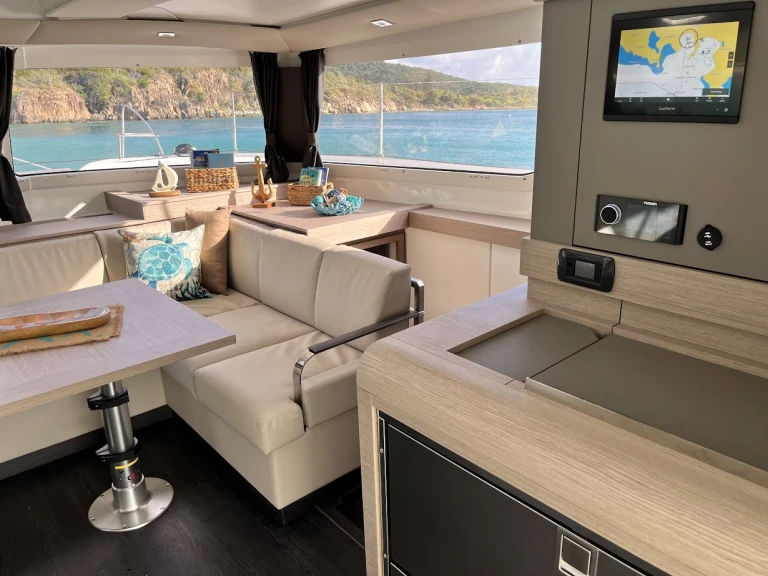 Pronájem jachty v Tortola -Fountaine Pajot Elba 45 na Samboatu
