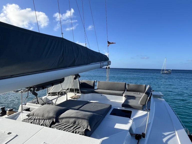 Pronajmout si Fountaine Pajot Elba 45 v Tortola
